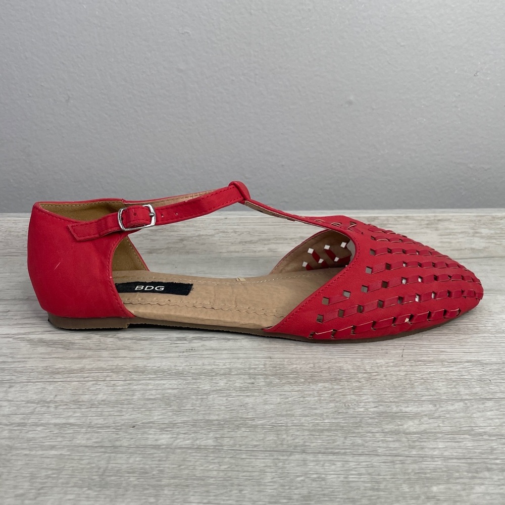 Like New! Urban Outfitters BDG cherry red ballet flats size 8